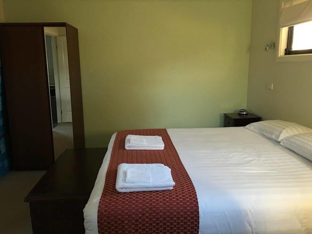 Hillview Farmstay Gundagai Εξωτερικό φωτογραφία