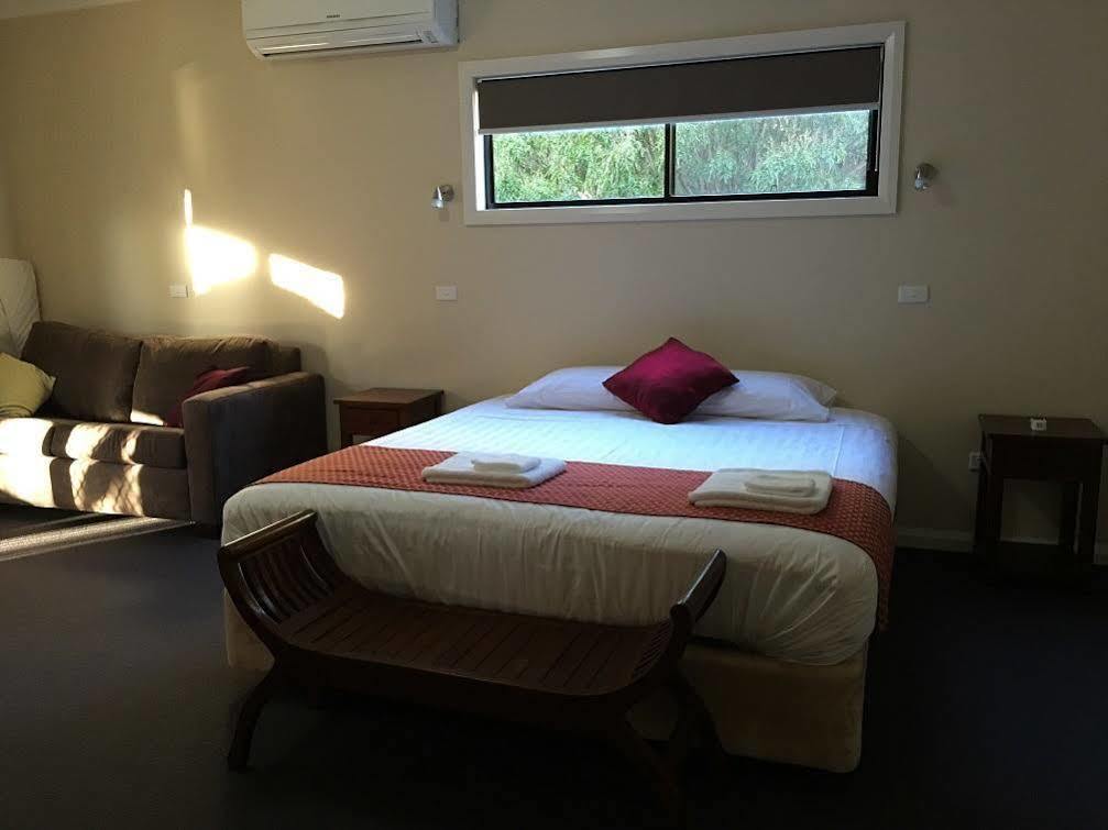 Hillview Farmstay Gundagai Εξωτερικό φωτογραφία
